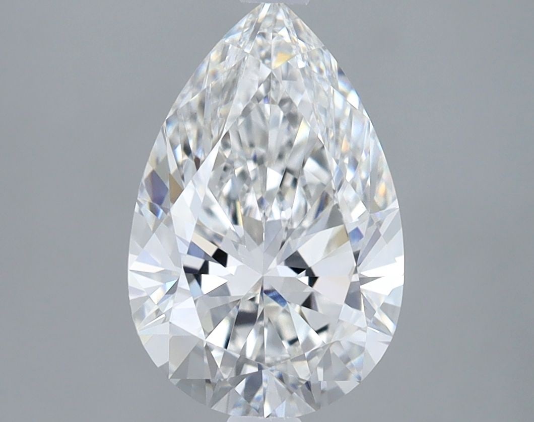 Loose Lab Diamond - IGI Pear 2.07ct E VVS2: Loose Lab Diamond - IGI Pear 2.07ct E VVS2 A rare and exceptional lab-grown diamond, this 2.07ct IGI-certified pear-cut gem boasts an impressive E color grade and VVS2 clarity, making it a true stando