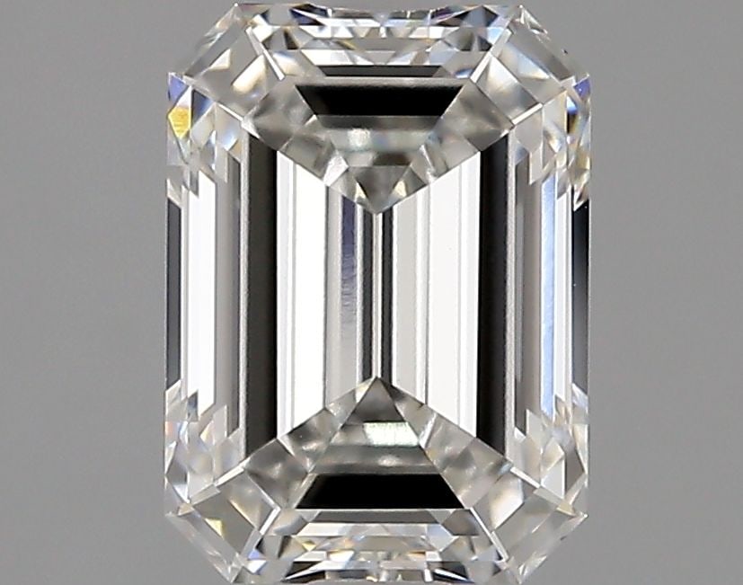 Loose Lab Diamond - IGI Emerald 2.07ct E VVS2: Loose Lab Diamond - IGI Emerald 2.07ct E VVS2 A rare and exceptional lab-grown diamond, certified by the International Gemological Institute (IGI), boasts an impressive 2.07 carats of vibrant E color