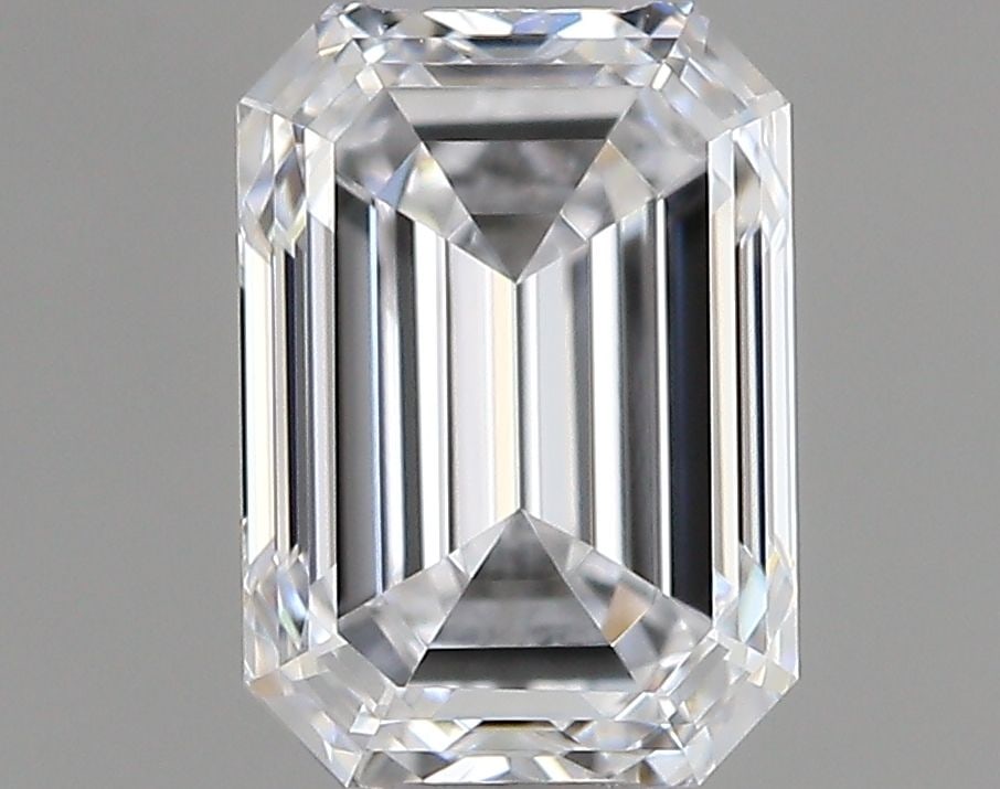 Loose Lab Diamond - IGI Emerald 0.72ct D VVS2: Loose Lab Diamond - IGI Emerald 0.72ct D VVS2 A stunning lab-grown diamond, certified by the International Gemological Institute (IGI), boasts exceptional clarity and color. With its D grade for