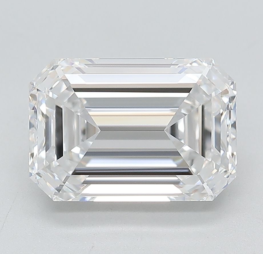 Loose Lab Diamond - IGI Emerald 3.91ct D IF: Loose Lab Diamond - IGI Emerald 3.91ct D IF A stunning lab-grown emerald-cut diamond, certified by the International Gemological Institute (IGI), boasts exceptional clarity and color with a D grade, m