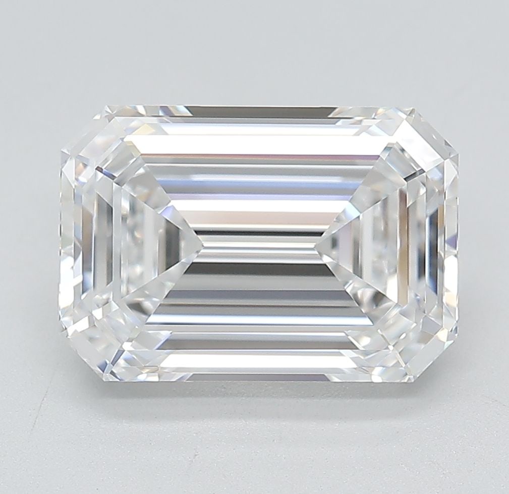 Loose Lab Diamond - IGI Emerald 4.65ct D IF: Loose Lab Diamond - IGI Emerald 4.65ct D IF A rare and exceptional lab-grown diamond, certified by the International Gemological Institute (IGI), boasts an impressive 4.65 carats of breathtaking clari
