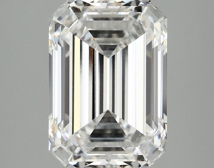 Loose Lab Diamond - IGI Emerald 3.05ct E VVS2: Loose Lab Diamond - IGI Emerald 3.05ct E VVS2 Experience the exceptional quality of a lab-grown diamond, certified by the International Gemological Institute (IGI) as an E color, VVS2 clarity, and EX