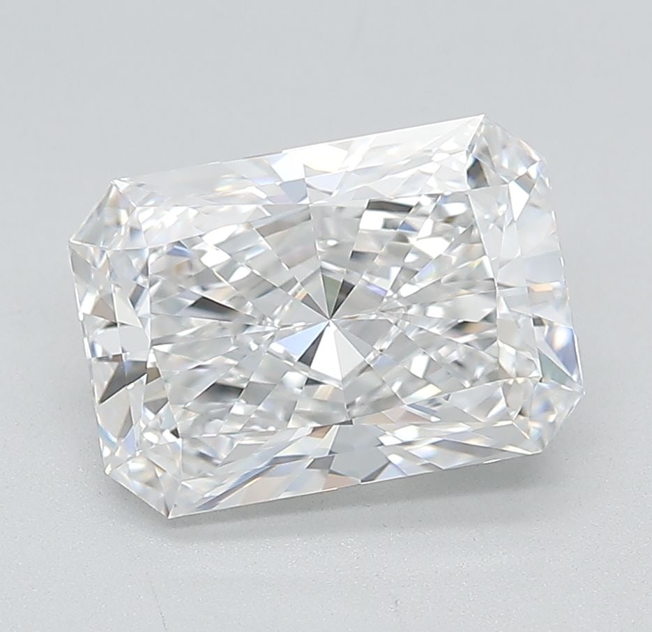 Loose Lab Diamond - GIA Radiant 3.01ct D VVS1: Loose Lab Diamond - GIA Radiant 3.01ct D VVS1 Experience the brilliance of nature, redefined. This exquisite GIA-certified lab diamond boasts an impressive 3.01 carats of radiant clarity and color, wi