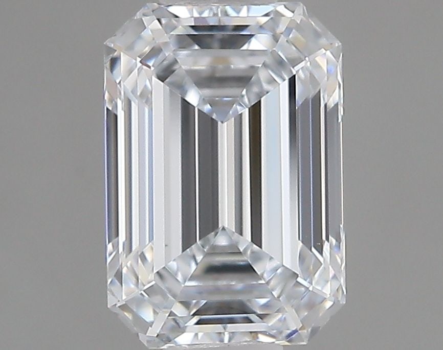 Loose Lab Diamond - IGI Emerald 1.01ct E VVS2: Loose Lab Diamond - IGI Emerald 1.01ct E VVS2 A rare and exceptional gemstone, this 1.01ct lab-grown diamond boasts an impressive IGI Emerald certification, boasting a vibrant E color and flawless VVS