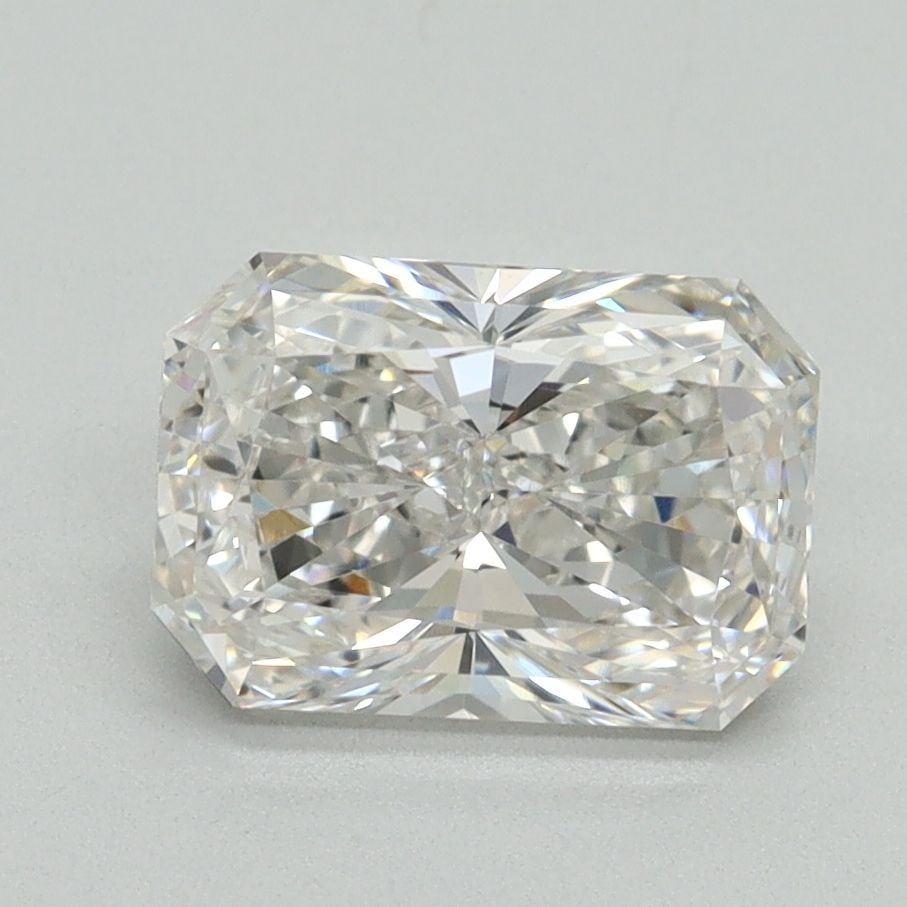 IGI Radiant 1.78ct E VVS2 Loose Lab Diamond: IGI Radiant 1.78ct E VVS2 Loose Lab Diamond Experience the brilliance of nature, minus the environmental impact, with this stunning IGI Radiant 1.78ct E VVS2 Loose Lab Diamond. Grown in a lab, not min