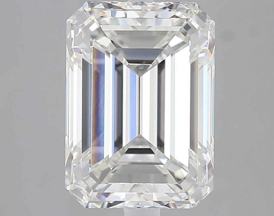 IGI Emerald 4.0ct E IF Loose Lab Diamond: IGI Emerald 4.0ct E IF Loose Lab Diamond A rare and exceptional opportunity to own a genuine lab-grown IGI Emerald 4.0ct E IF diamond, boasting an EX polish and symmetry, with a vibrant color grade of