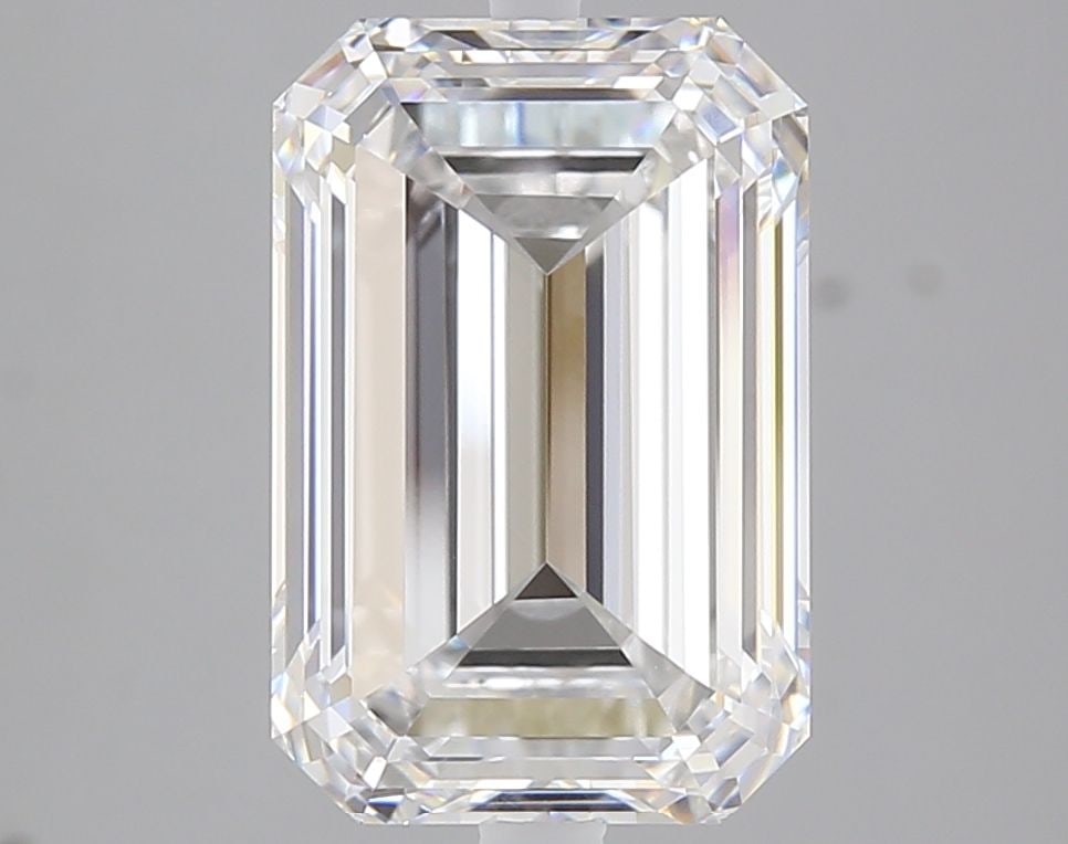 Loose Lab Diamond - IGI Emerald 5.01ct D VVS1: Loose Lab Diamond - IGI Emerald 5.01ct D VVS1 A stunning lab-grown diamond, certified by the International Gemological Institute (IGI) as a colorless D with exceptional clarity and polish, boasts impr