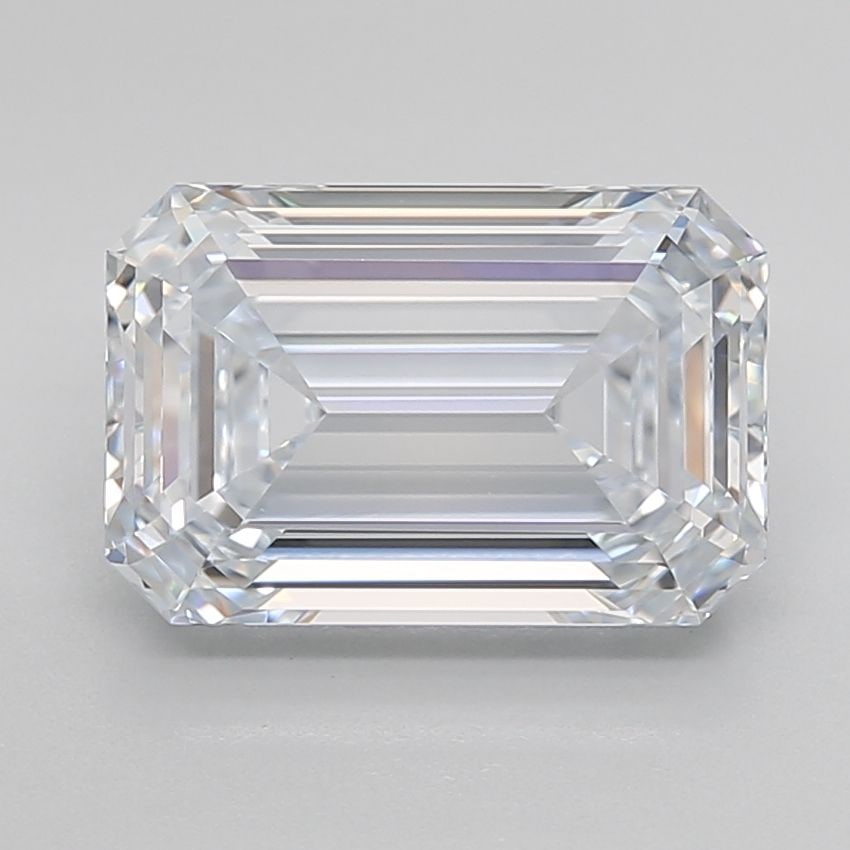 Loose Lab Diamond - IGI Emerald 4.0ct G VVS1: Loose Lab Diamond - IGI Emerald 4.0ct G VVS1 This exceptional loose lab diamond boasts a vibrant G color, exceptional clarity of VVS1, and impressive cut symmetry, all within an EX polished finish. As