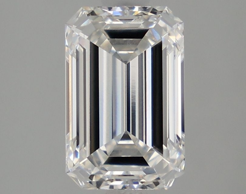 IGI Emerald 2.5ct F VVS1 Loose Lab Diamond: IGI Emerald 2.5ct F VVS1 Loose Lab Diamond A stunning IGI-certified lab-grown emerald-cut diamond, weighing 2.5 carats and boasting exceptional clarity (VVS1) and color (F), sets this gem apart from n