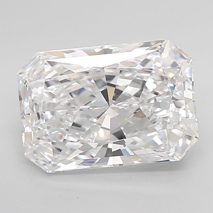 IGI Radiant 3.23ct D IF Loose Lab Diamond: IGI Radiant 3.23ct D IF Loose Lab Diamond Experience the brilliance of nature, crafted in a lab for unparalleled quality and consistency. This exquisite IGI Radiant cut diamond boasts a dazzling D col