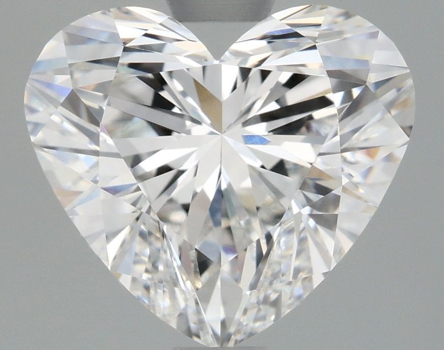 Loose Lab Diamond - IGI Heart 2.02ct E VVS1: Loose Lab Diamond - IGI Heart 2.02ct E VVS1 Experience the exceptional quality of a lab-grown diamond, certified by the International Gemological Institute (IGI) as an I VVS1 E, boasting an impressive