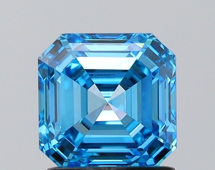 IGI Square Emerald 1.5ct Fancy Vivid Blue VVS2 Loose Lab Diamond: IGI Square Emerald 1.5ct Fancy Vivid Blue VVS2 Loose Lab Diamond A stunning Fancy Vivid Blue lab-grown diamond, certified by the International Gemological Institute (IGI), boasts exceptional clarity a