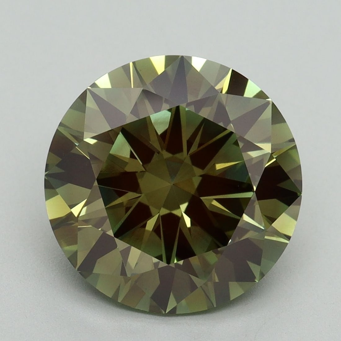 IGI Round 5.1ct Fancy Vivid Green VVS2 Lab Diamond: IGI Round 5.1ct Fancy Vivid Green VVS2 Lab Diamond Experience the breathtaking beauty of a lab-grown diamond, certified by the International Gemological Institute (IGI) as Fancy Vivid Green with
