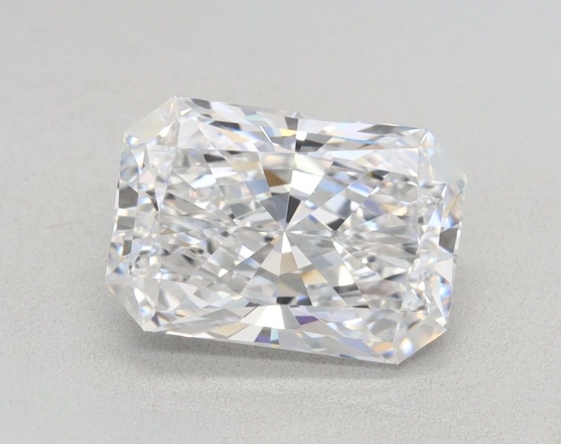 Loose Lab Diamond - GIA Radiant 1.64ct D VVS2: Loose Lab Diamond - GIA Radiant 1.64ct D VVS2 A rare and exceptional lab-grown diamond, certified by the prestigious GIA as a radiant 1.64ct D VVS2, boasting an EX polish and symmetry, making it a tru