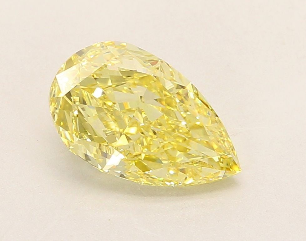 Loose Lab Diamond - IGI Pear 2.52ct Fancy Intense Yellow VVS2: Loose Lab Diamond - IGI Pear 2.52ct Fancy Intense Yellow VVS2 A stunning Fancy Intense Yellow lab diamond, certified by the International Gemological Institute (IGI), boasts exceptional clarity and po