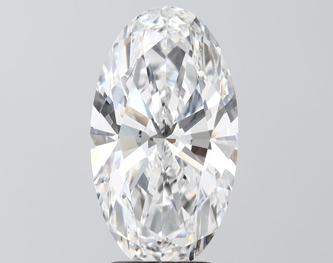 IGI Oval 4.0ct E VVS2 Loose Lab Diamond: IGI Oval 4.0ct E VVS2 Loose Lab Diamond A rare opportunity to own a truly unique gem, this 4.0ct IGI Oval lab diamond boasts exceptional clarity and color, with a vibrant E color and VVS2 clarity