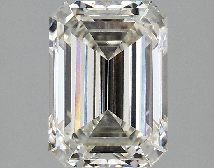 IGI Emerald 2.1ct G VVS2 Loose Lab Diamond: IGI Emerald 2.1ct G VVS2 Loose Lab Diamond A rare opportunity to own a stunning lab-grown emerald-cut diamond, certified by the International Gemological Institute (IGI) as G in color and VVS2 in clar
