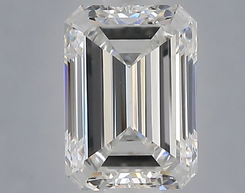 Loose Lab Diamond - Emerald 1.09ct E VVS2: Loose Lab Diamond - Emerald 1.09ct E VVS2 A rare and exceptional emerald-cut lab diamond, weighing 1.09 carats, boasts an impressive VVS2 clarity grade, giving it exceptional brilliance and fire. Its