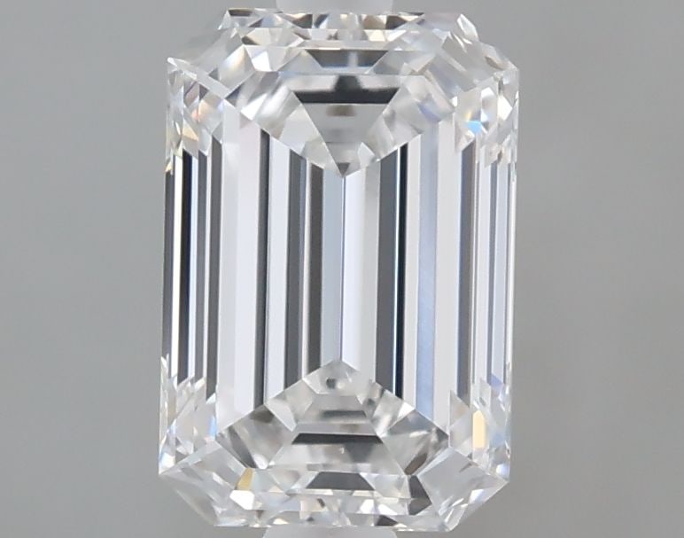 Loose Lab Diamond - Emerald 1.1ct E VVS2: Loose Lab Diamond - Emerald 1.1ct E VVS2 A rare and exceptional emerald-cut lab diamond, certified as E in color and VVS2 in clarity, boasts impressive proportions with a 1.1ct weight and striking sym