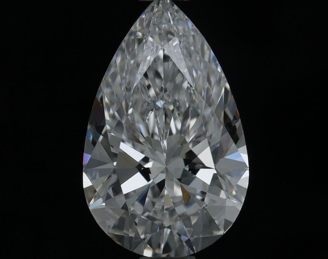 Loose Lab Diamond - IGI Pear 1.16ct E VVS2: Loose Lab Diamond - IGI Pear 1.16ct E VVS2 A rare and exceptional loose lab diamond, certified by the International Gemological Institute (IGI), boasts an impressive 1.16 carat size with a vibrant E c