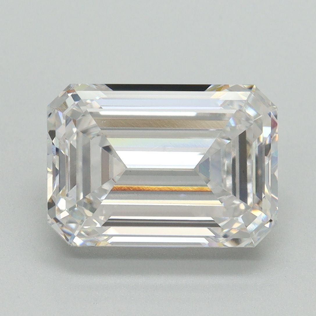 Loose Lab Diamond - IGI Emerald 4.01ct D VVS2: Loose Lab Diamond - IGI Emerald 4.01ct D VVS2 A rare and exceptional lab-grown diamond, certified by the International Gemological Institute (IGI), boasts an impressive 4.01 carats of flawless VVS2 cl