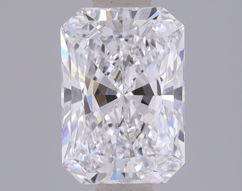 IGI Radiant 1.0ct D VVS2 Loose Lab Diamond: IGI Radiant 1.0ct D VVS2 Loose Lab Diamond Experience the brilliance of a lab-grown diamond, certified by IGI as a radiant 1.0ct D VVS2, boasting exceptional cut, color, and clarity. This stunning sto