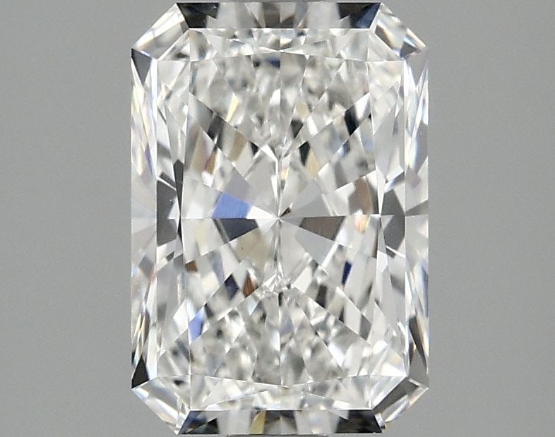 IGI Radiant 2.05ct F VVS2 Loose Lab Diamond: IGI Radiant 2.05ct F VVS2 Loose Lab Diamond Experience the brilliance of nature in a lab-grown diamond, certified by the International Gemological Institute (IGI) as a flawless VVS2 F color, radiant 2