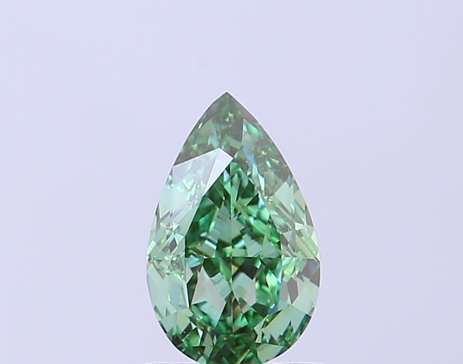 Loose Lab Diamond - IGI Pear 1.07ct Fancy Vivid Green VVS2: Loose Lab Diamond - IGI Pear 1.07ct Fancy Vivid Green VVS2 Experience the rare beauty of a lab-grown diamond, certified by the International Gemological Institute (IGI) as Fancy Vivid Green with