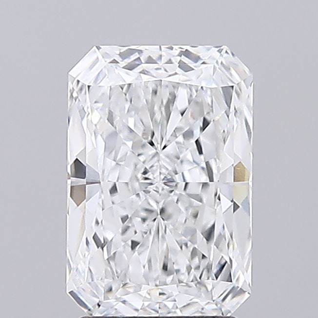 IGI Radiant 2.33ct D VVS1 Loose Lab Diamond: IGI Radiant 2.33ct D VVS1 Loose Lab Diamond Experience the brilliance of nature, without the environmental impact, with this exceptional IGI Radiant 2.33ct D VVS1 loose lab diamond. Grown in a