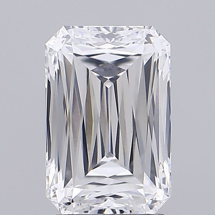 IGI Radiant 2.52ct D VVS1 Loose Lab Diamond: IGI Radiant 2.52ct D VVS1 Loose Lab Diamond Experience the brilliance of nature, without the environmental impact, with this stunning IGI Radiant 2.52ct D VVS1 loose lab diamond. Grown in a state-of-t