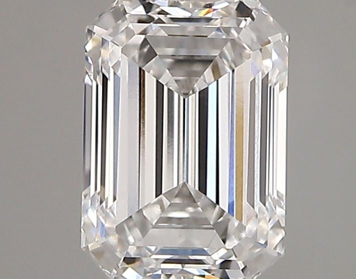 Loose Lab Diamond - IGI Emerald 1.8ct D VVS2: Loose Lab Diamond - IGI Emerald 1.8ct D VVS2 Experience the brilliance of a lab-grown diamond, certified by the International Gemological Institute (IGI) as a D color, VVS2 clarity, and EX polish. Thi