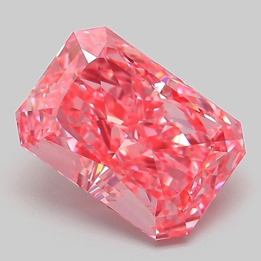 IGI Radiant 3.08ct Fancy Vivid Pink VVS2 Loose Lab Diamond: IGI Radiant 3.08ct Fancy Vivid Pink VVS2 Loose Lab Diamond Experience the rare beauty of a Fancy Vivid Pink diamond, one of the most coveted colors in the world of diamonds. This exquisite 3.08ct lab-