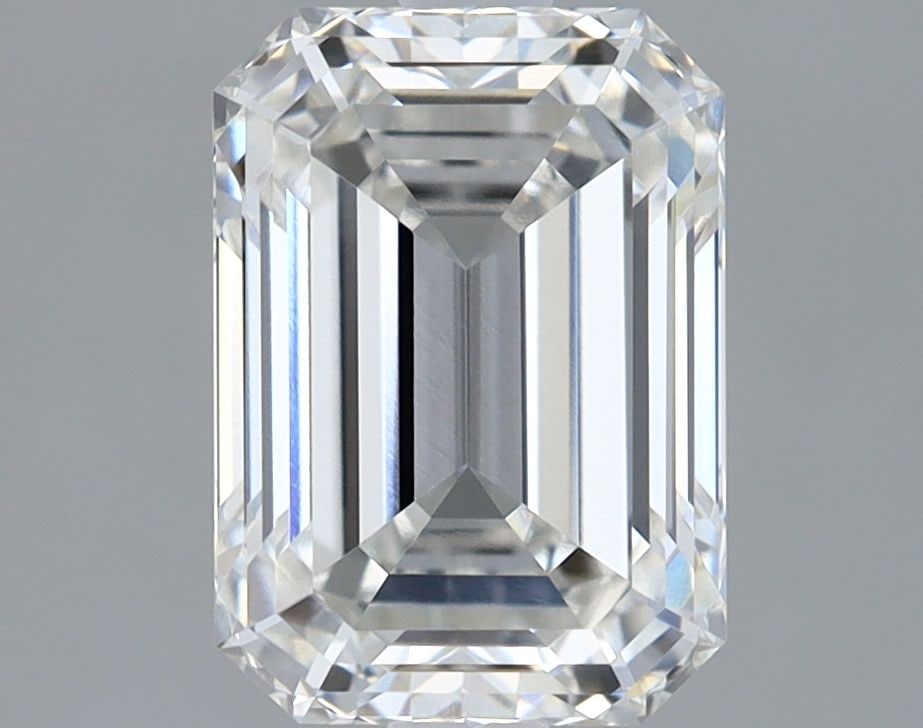 Loose Lab Diamond - IGI Emerald 2.08ct G VVS2: Loose Lab Diamond - IGI Emerald 2.08ct G VVS2 A stunning lab-grown emerald diamond, certified by the International Gemological Institute (IGI), boasts exceptional clarity and color. Weighing 2.08 cara