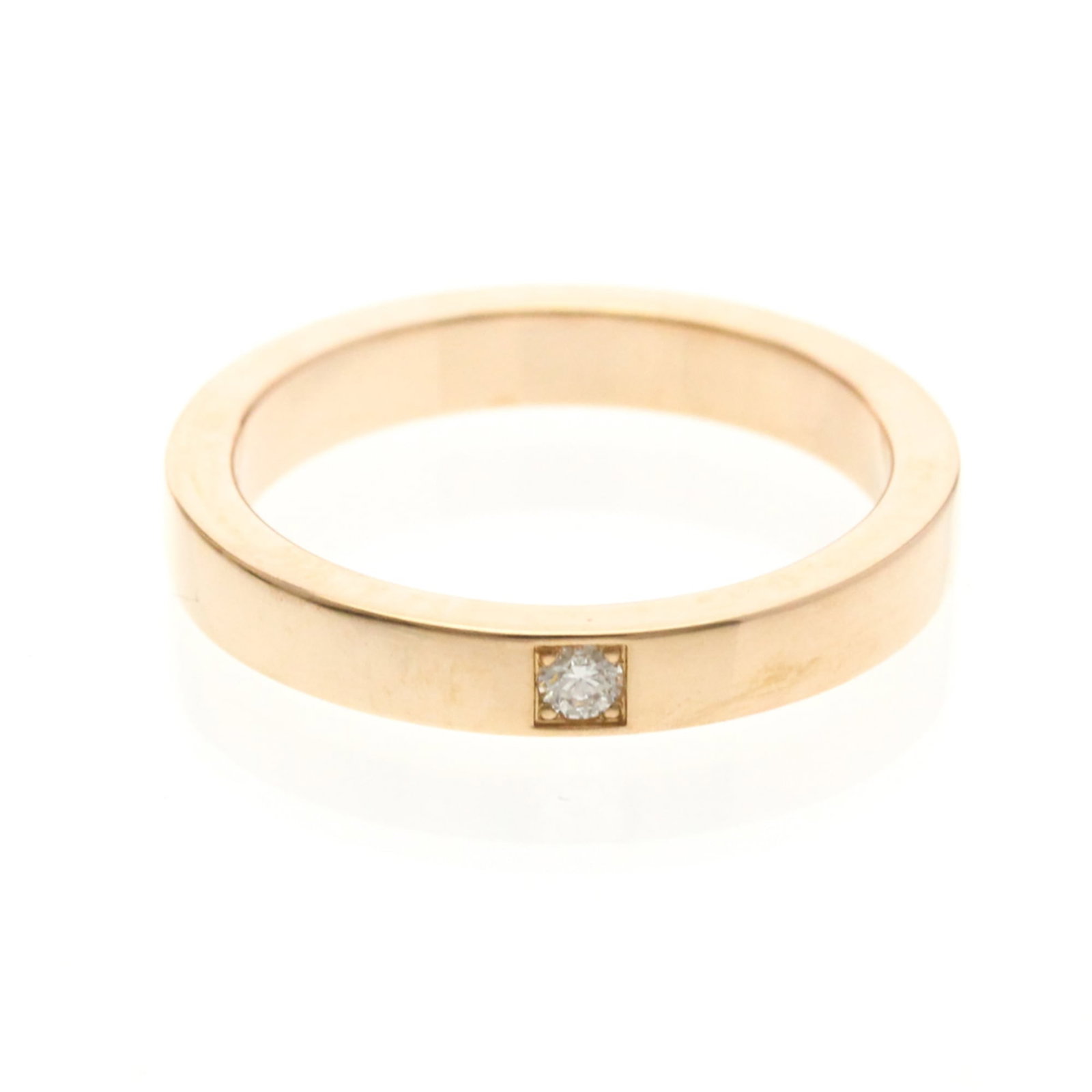Pink Gold 18k Bvlgari Band Ring: Pink Gold 18k Bvlgari Band Ring Elevate your style with the luxurious Pink Gold 18k Bvlgari Band Ring, boasting a sleek and sophisticated design that exudes refinement. Crafted from high-quality pink