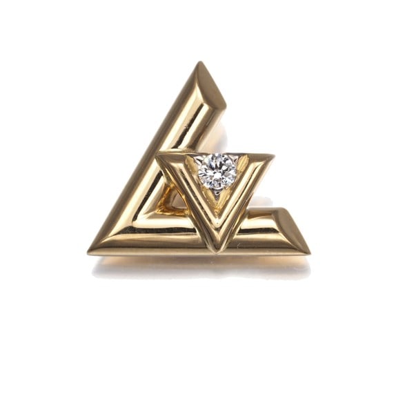 Gold Louis Vuitton Single Earring Diamond Volt One 18K 750 Yellow: Gold Louis Vuitton Single Earring Diamond Volt One 18K 750 Yellow Elevate your style with the iconic Louis Vuitton Diamond Volt One single earring, showcasing a stunning natural diamond set in 18k yel
