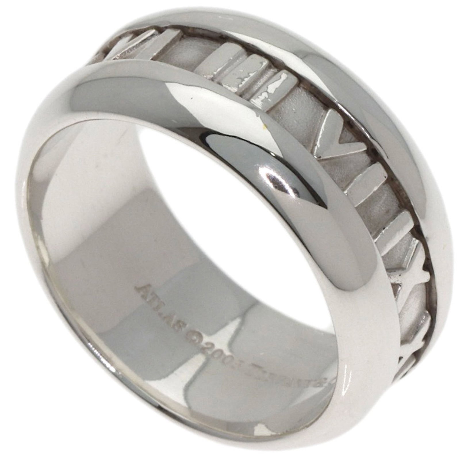 925 Tiffany Band Ring Silver: 925 Tiffany Band Ring Silver A stunning 925 Tiffany band ring in elegant pink gold, crafted from high-quality silver that catches the light with subtle shine. With its classic design and timeless styl