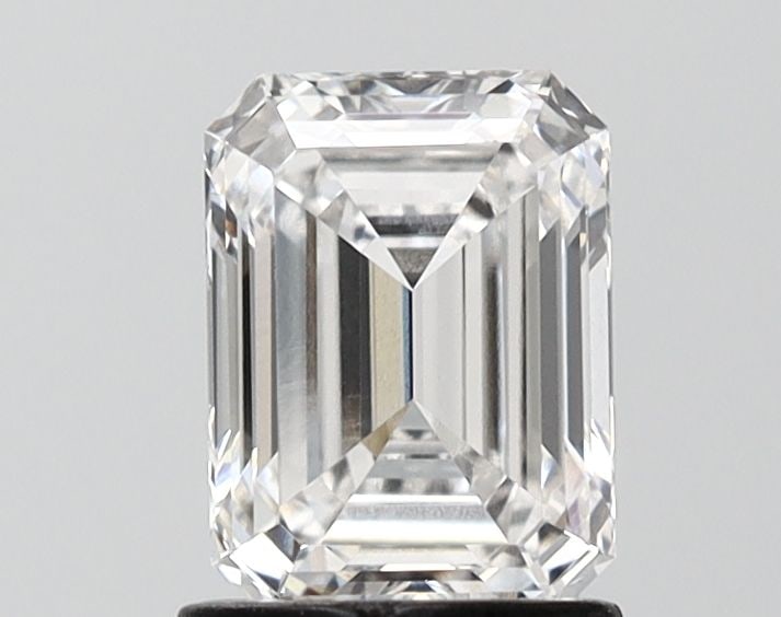 Loose Lab Diamond - IGI Emerald 1.33ct D VVS1: Loose Lab Diamond - IGI Emerald 1.33ct D VVS1 A rare and exceptional lab-grown diamond, this 1.33ct IGI Emerald boasts an impressive D color, VVS1 clarity, and EX polish and symmetry. Its flawless app