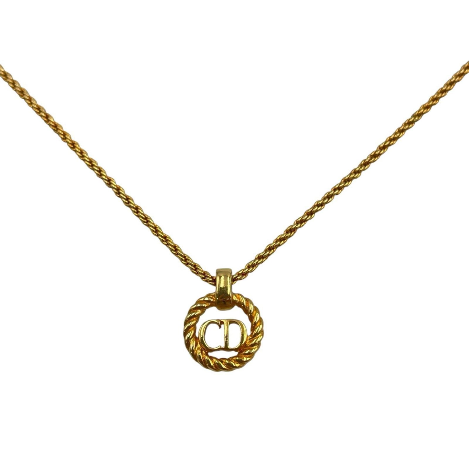 for women. - Christian Dior necklace with CD logo - gold plated: for women. - Christian Dior necklace with CD logo - gold plated Elevate your style with the iconic Christian Dior CD logo necklace, expertly crafted in gold plated details that shimmer and shine. This