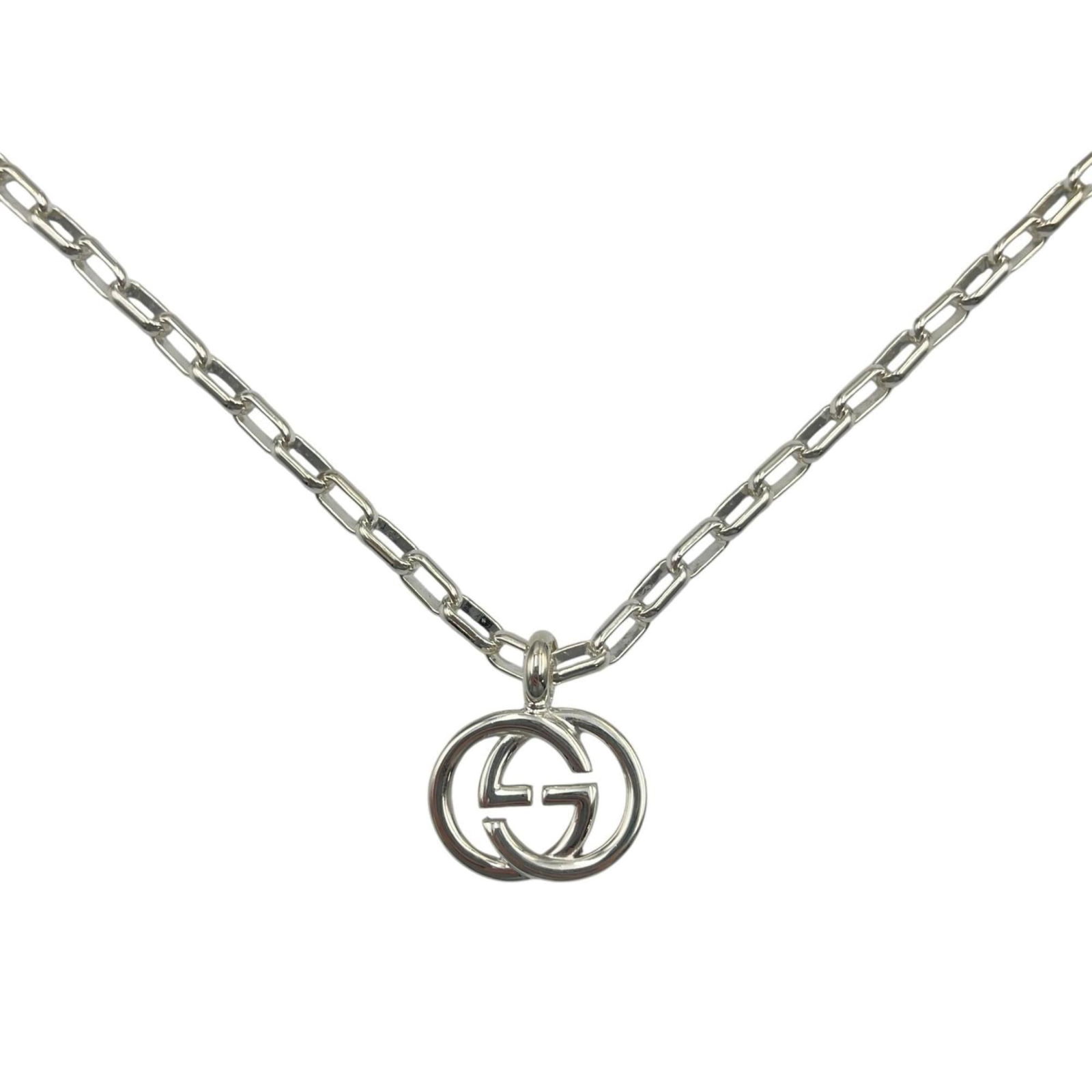 Gucci Interlocking G Sterling Silver 925 Men's Necklace: Gucci Interlocking G Sterling Silver 925 Men's Necklace Elevate your style with the iconic Gucci Interlocking G sterling silver necklace, crafted from high-quality 925 silver that shines with sophisti