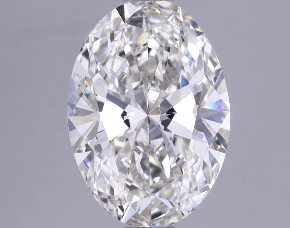 IGI Oval 1.64ct G VVS2 Loose Lab Diamond: IGI Oval 1.64ct G VVS2 Loose Lab Diamond Experience the beauty of a lab-grown diamond, expertly cut and certified by IGI for its exceptional quality. This stunning 1.64ct G VVS2 oval gemstone boasts a