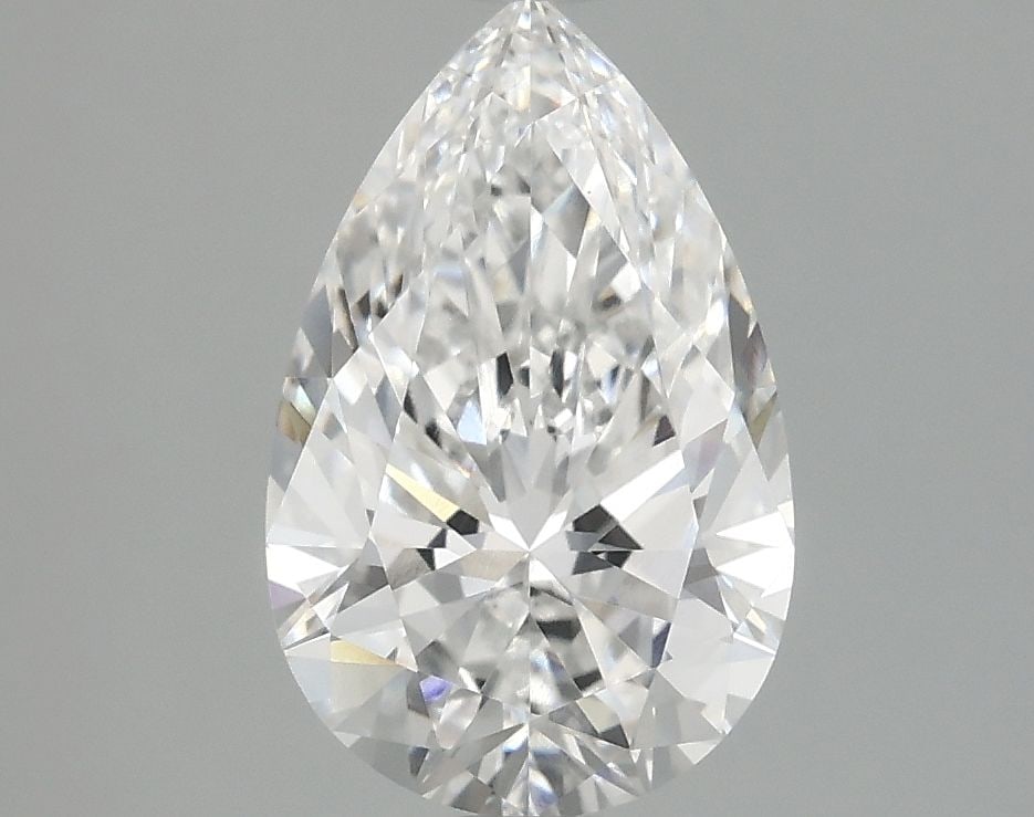 Loose Lab Diamond - IGI Pear 2.06ct E VVS2: Loose Lab Diamond - IGI Pear 2.06ct E VVS2 A rare and exceptional lab-grown diamond, this 2.06ct IGI-certified pear-cut gem shines with an impressive E color grade and VVS2 clarity, boasting EX polish