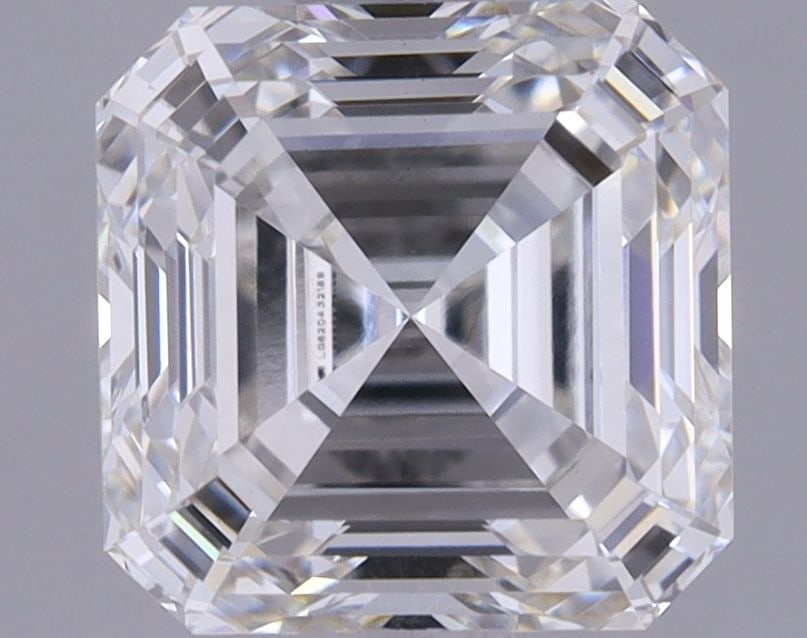IGI Square Emerald 1.63ct G VVS2 Loose Lab Diamond: IGI Square Emerald 1.63ct G VVS2 Loose Lab Diamond Experience the exceptional beauty of a lab-grown diamond, certified by IGI as a stunning 1.63ct G VVS2 Square Emerald cut stone. With its exceptional