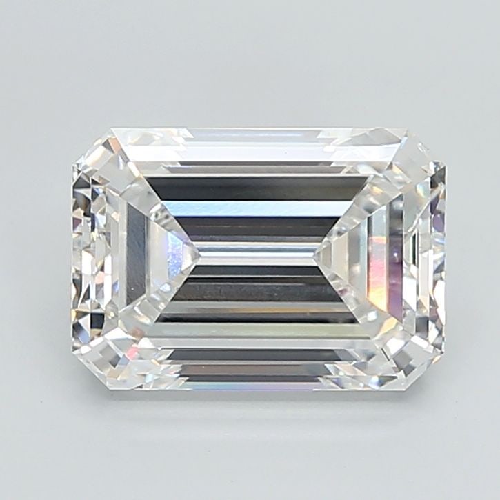 Loose Lab Diamond - IGI Emerald 1.66ct E VVS2: Loose Lab Diamond - IGI Emerald 1.66ct E VVS2 A rare and exceptional lab-grown diamond, certified by the International Gemological Institute (IGI), boasts an impressive 1.66 carat size with an E color