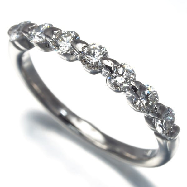 Platinum Blueriver Ring Diamond 0.50Ct 7P Us5 900: Platinum Blueriver Ring Diamond 0.50Ct 7P Us5 900 Elevate your style with the stunning Platinum Blueriver Ring, crafted from 900 pure platinum and set with a beautiful 0.50ct natural diamond. This exq