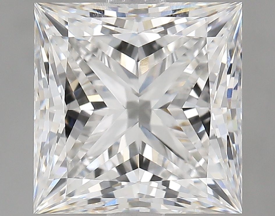Loose Lab Diamond - GIA Princess 3.4ct G VVS2: Loose Lab Diamond - GIA Princess 3.4ct G VVS2 A stunning lab-grown diamond, certified by the prestigious GIA as a Princess cut with exceptional clarity and color, boasts an impressive 3.4 carats of fi