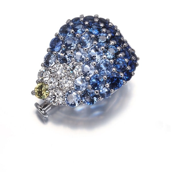 Sapphire 2.51Ct Diamond Paved Tie Pin/ Clip Pendant And Brooch 18K Wg: Sapphire 2.51Ct Diamond Paved Tie Pin/ Clip Pendant And Brooch 18K Wg A stunning natural sapphire, weighing 2.51 carats, takes center stage in this exquisite 18k white gold pendant and brooch. Set wit