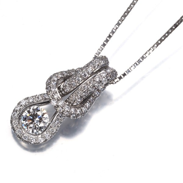 Platinum Forevermark Necklace Diamond 0.32Ct/ 0.37Ct Encordia 950 850: Platinum Forevermark Necklace Diamond 0.32Ct/ 0.37Ct Encordia 950 850 A stunning platinum Forevermark necklace showcases a beautiful 0.32ct/0.37ct Encordia diamond, expertly crafted into a sleek penda