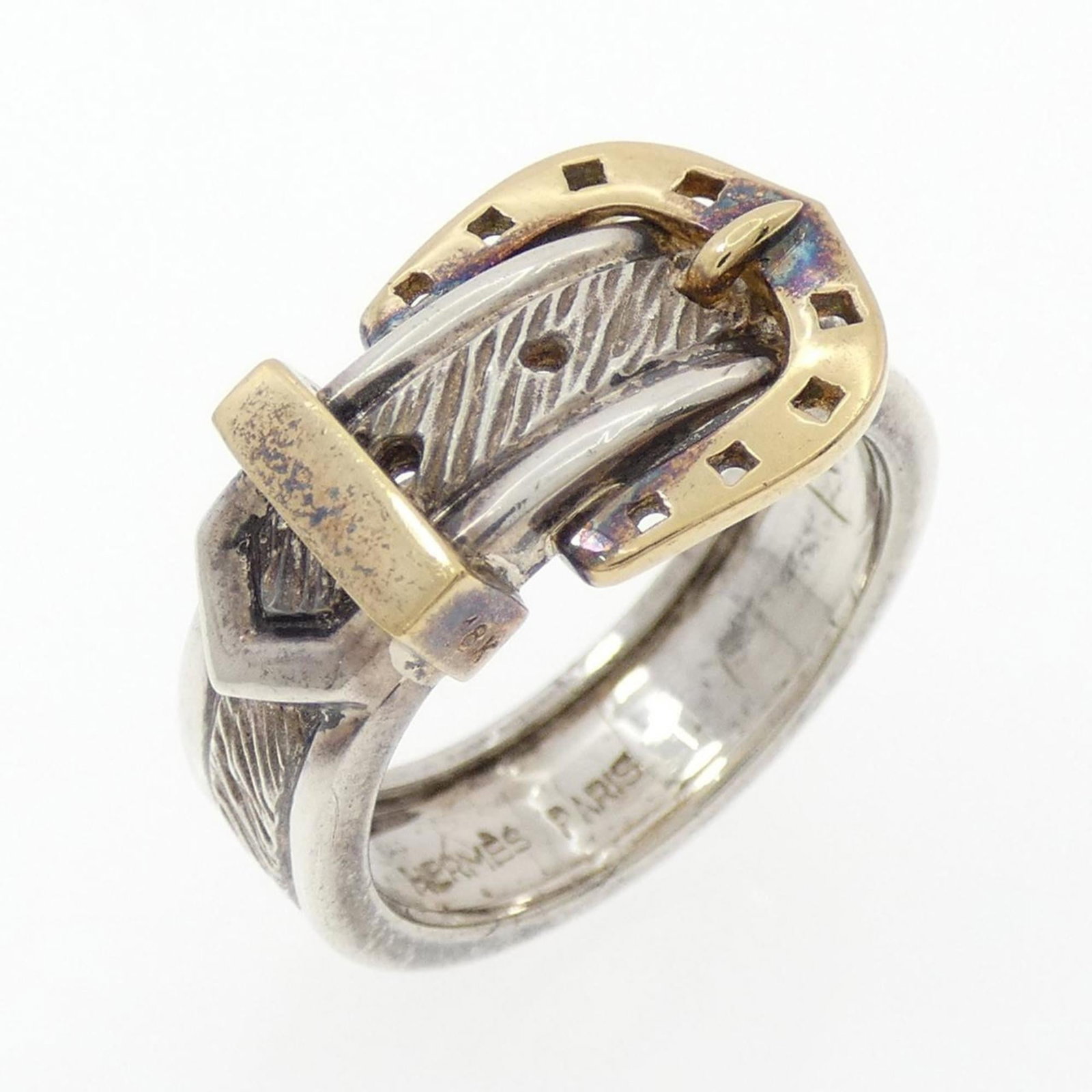 Hermes 18k Yellow Gold Band Ring: Hermes 18k Yellow Gold Band Ring A stunning 18k yellow gold band ring from the iconic French fashion house Hermes, this timeless piece exudes elegance and sophistication with its sleek design and prem