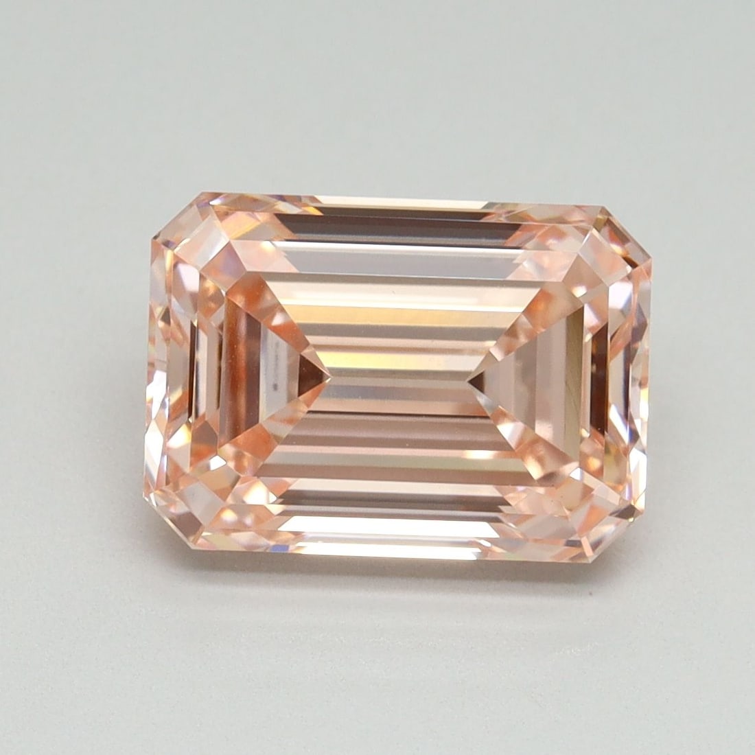 Loose Lab Diamond - IGI Emerald 4.01ct Fancy Intense Pink VVS2: Loose Lab Diamond - IGI Emerald 4.01ct Fancy Intense Pink VVS2 Experience the rare beauty of a lab-grown diamond, certified by IGI as a Fancy Intense Pink gemstone with exceptional clarity and cut. Th
