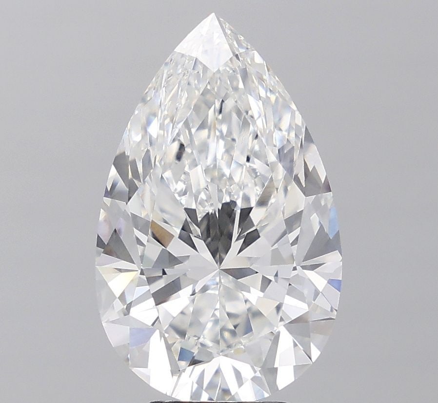 Loose Lab Diamond - IGI Pear 4.51ct E VVS2: Loose Lab Diamond - IGI Pear 4.51ct E VVS2 A rare and exceptional lab-grown diamond, this 4.51ct IGI-certified pear cut gem boasts an impressive E color grade and VVS2 clarity, giving it a radiant and
